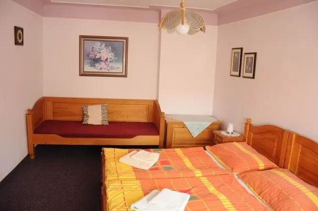 Standard Tek Büyük veya İki Ayrı Yataklı Oda