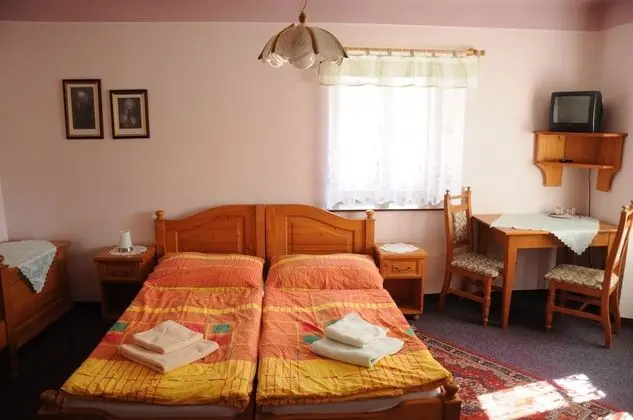 Standard Tek Büyük veya İki Ayrı Yataklı Oda