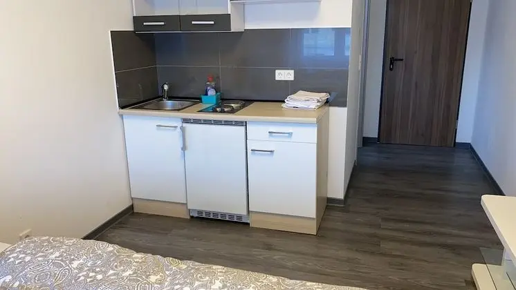 Tek Kişilik Oda, Özel Banyo, Avlu Manzaralı