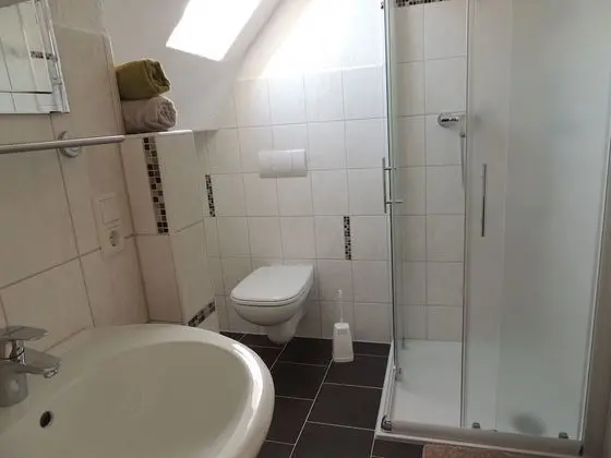 Basic Üç Kişilik Oda