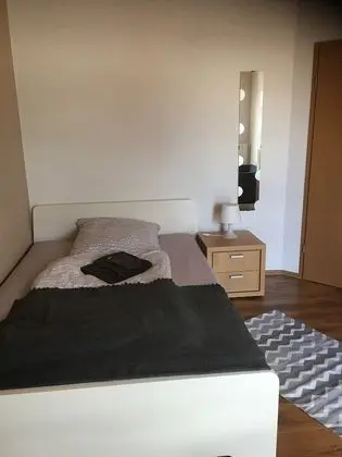 Tek Büyük Yataklı Oda, Balkon