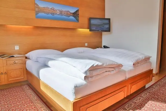 Comfort Tek Büyük Yataklı Oda, Balkon, Dağ Manzaralı