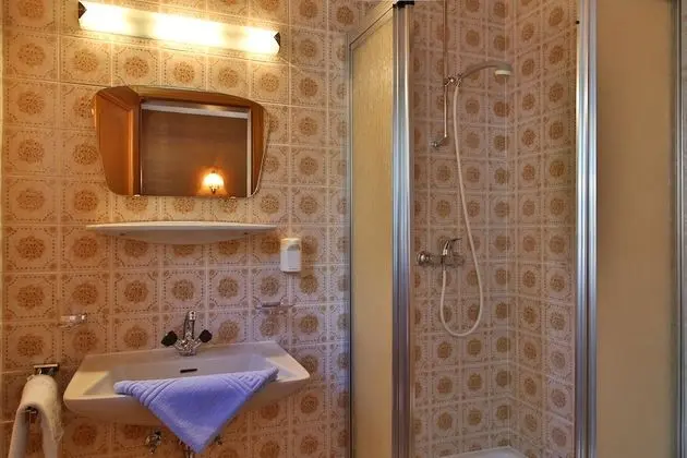 Standard Tek Kişilik Oda, Dağ Manzaralı