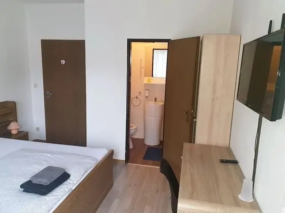 Tek Büyük Yataklı Oda