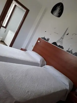 Tek Büyük veya İki Ayrı Yataklı Oda