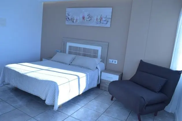 Basic Tek Büyük Yataklı Oda