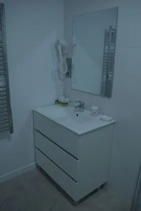 Basic Tek Büyük Yataklı Oda