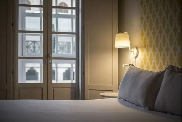 Tek Büyük Yataklı Oda, Şehir Manzaralı