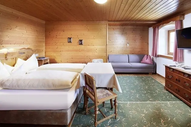 Basic Tek Büyük Yataklı Oda