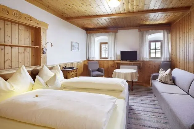 Basic Tek Büyük Yataklı Oda