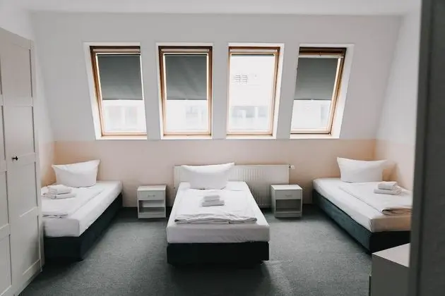 Basic Dört Kişilik Oda, Sigara İçilmez, Balkon