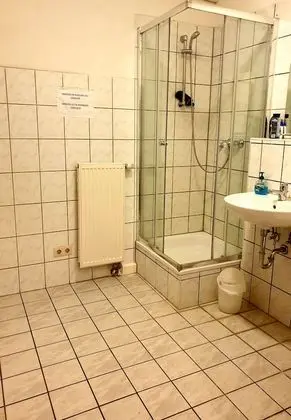 Economy Tek Kişilik Oda, Ortak Banyo