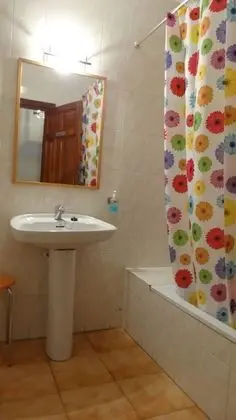 Basic Tek Büyük Yataklı Oda, 1 Çift Kişilik veya 2 Tek Kişilik Yatak, Ortak Banyo