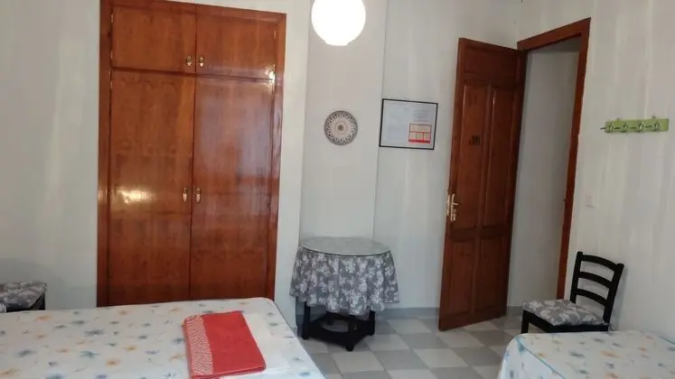 Basic Üç Kişilik Oda, 3 Tek Kişilik Yatak, Ortak Banyo