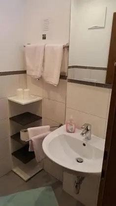 Tek Büyük Yataklı Oda, 1 Büyük (Queen) Boy Yatak