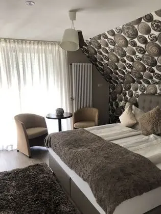 Tek Büyük veya İki Ayrı Yataklı Oda