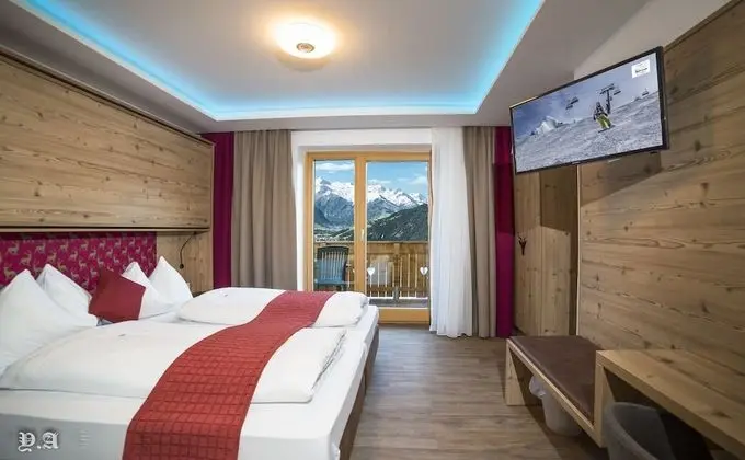 Standard Tek Büyük Yataklı Oda (Some with Balcony)