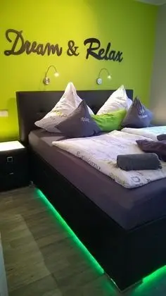 Tek Büyük Yataklı Oda