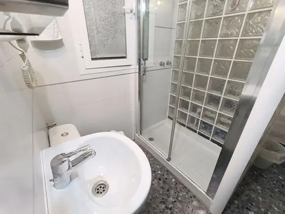 Economy Tek Kişilik Oda, Banyolu/Duşlu, Zemin Kat