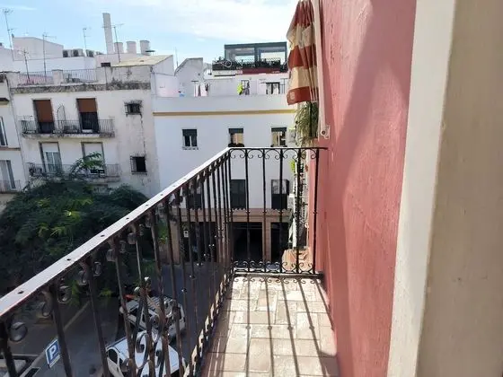 İki Ayrı Yataklı Oda, Ortak Banyo, Şehir Manzaralı