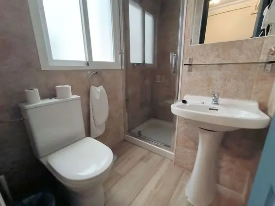 İki Ayrı Yataklı Oda, Ortak Banyo, Şehir Manzaralı