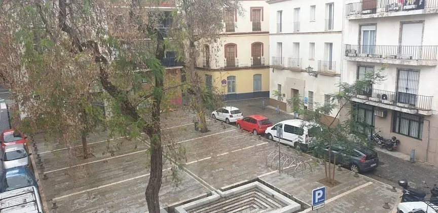 İki Ayrı Yataklı Oda, Ortak Banyo, Şehir Manzaralı