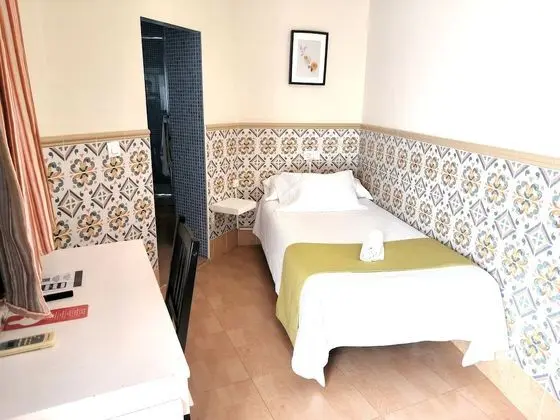 Tek Kişilik Oda, Banyolu/Duşlu, Kule