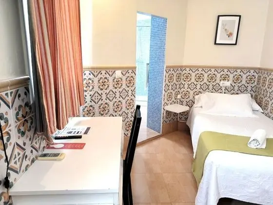 Tek Kişilik Oda, Banyolu/Duşlu, Kule