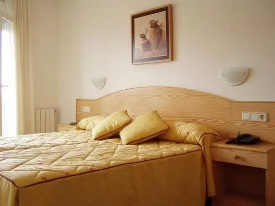 Tek Büyük veya İki Ayrı Yataklı Oda