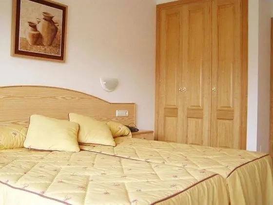 Tek Büyük veya İki Ayrı Yataklı Oda