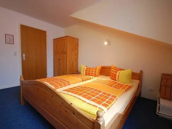 Dört Kişilik Oda, Bağlantılı Odalar