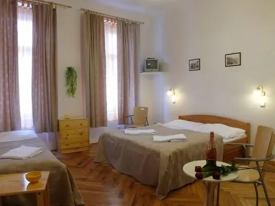 Dört Kişilik Oda