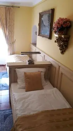 Tek Büyük veya İki Ayrı Yataklı Oda, Banyolu/Duşlu