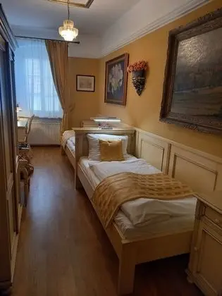 Tek Büyük veya İki Ayrı Yataklı Oda, Banyolu/Duşlu