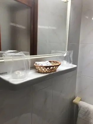 Üç Kişilik Oda
