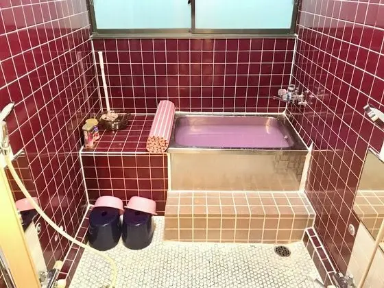 Traditional Oda, Ortak Banyo