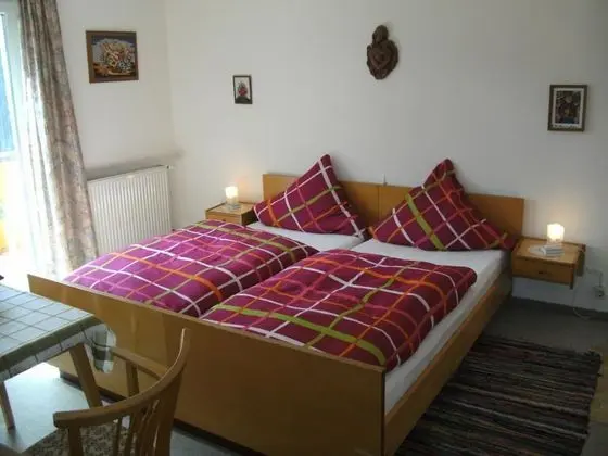 Tek Büyük Yataklı Oda, Balkon