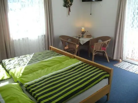 Tek Büyük Yataklı Oda, Balkon