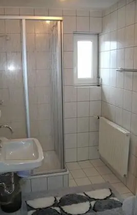 Tek Büyük Yataklı Oda, Balkon