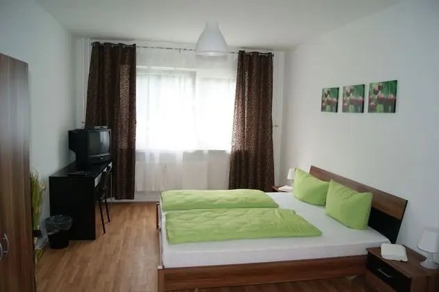 Economy Tek Büyük veya İki Ayrı Yataklı Oda, Ortak Banyo