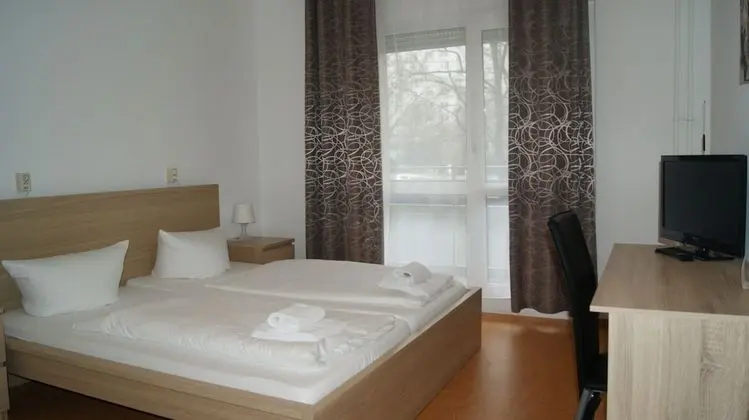 Economy Tek Büyük veya İki Ayrı Yataklı Oda, Ortak Banyo