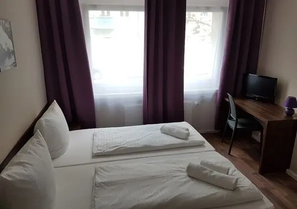 Economy Tek Büyük veya İki Ayrı Yataklı Oda, Ortak Banyo