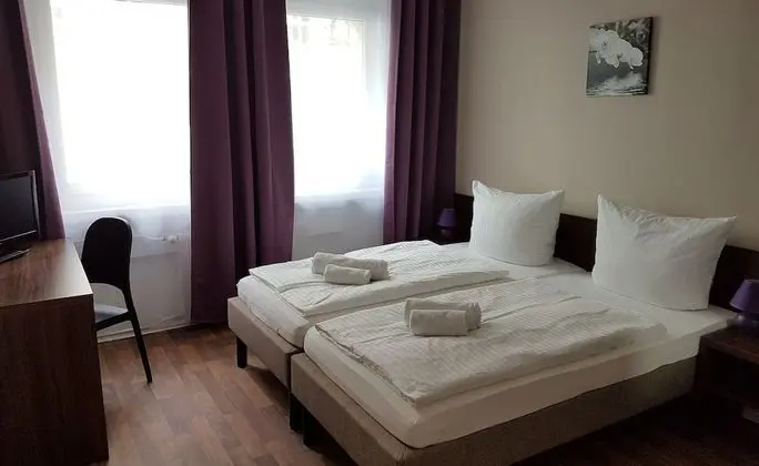 Economy Tek Büyük veya İki Ayrı Yataklı Oda, Ortak Banyo