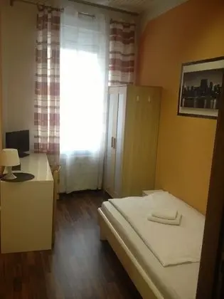 Economy Tek Kişilik Oda, Ortak Banyo