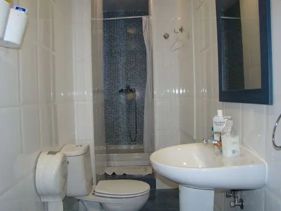 Basic Tek Kişilik Oda, Ortak Banyo