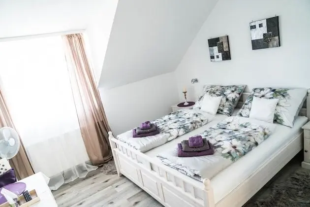 Deluxe Tek Büyük Yataklı Oda, 1 En Büyük (King) Boy Yatak (Lilla / Grey Nr. 10)