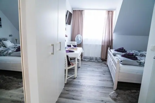 Deluxe Tek Büyük Yataklı Oda, 1 En Büyük (King) Boy Yatak (Lilla / Grey Nr. 10)