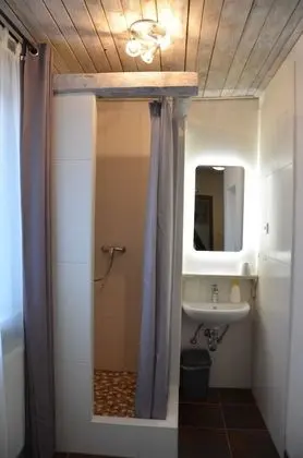 Tek Kişilik Oda, 1 Tek Kişilik Yatak, Bahçe Manzaralı (Brown / Grey Nr 4)