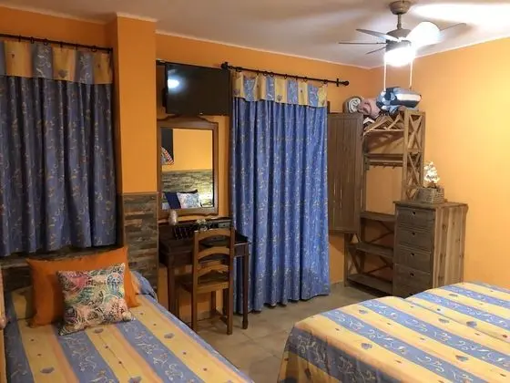 Basic Üç Kişilik Oda