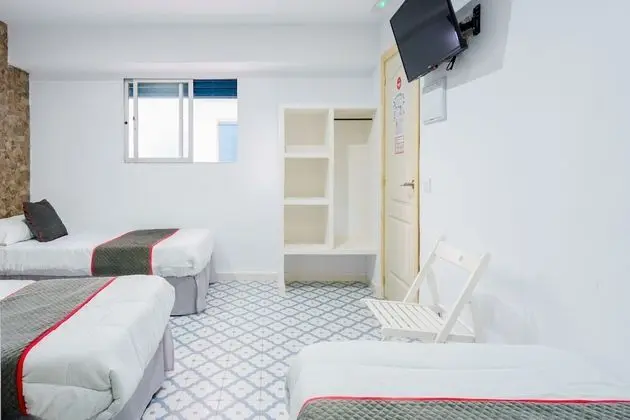 Basic Üç Kişilik Oda